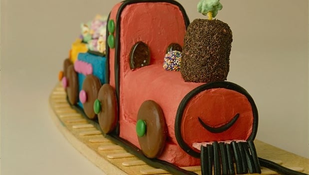 train cake real