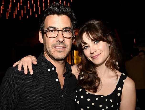  Zooey Deschanel pregnant