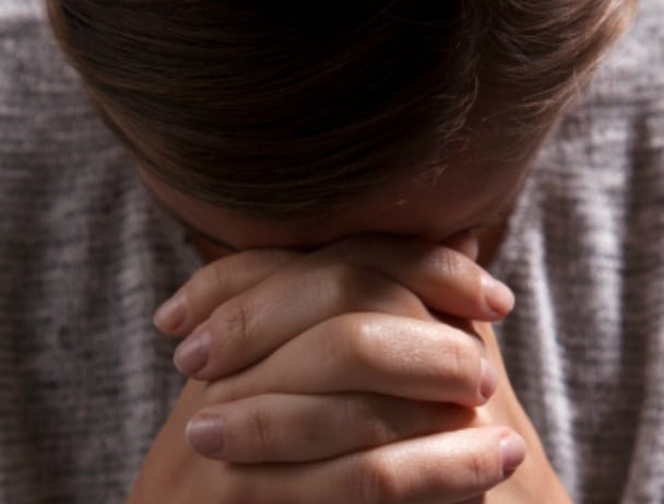 woman praying