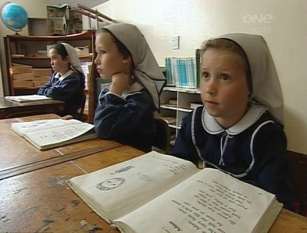 Glorivale cult kids at school