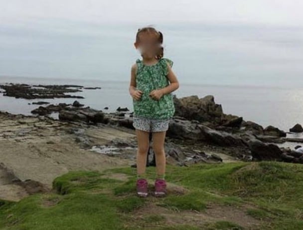 ghost photobomb