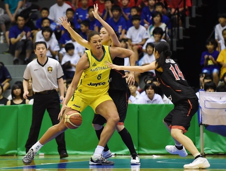 KAMINOYAMA, JAPAN - JULY 27:  Elizabeth Cambage of Australia hundles the ball during the women's basketball international friendly match between Japan and Australia at Kamiyama City Sports and Cultural Center on July 27, 2014 in Kaminoyama, Japan.  (Photo by Atsushi Tomura/Getty Images)