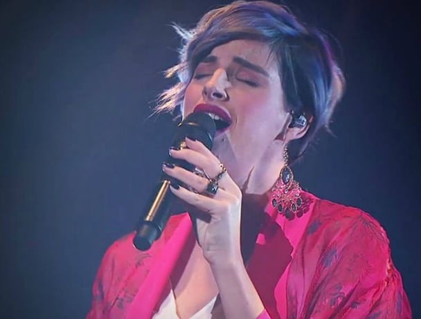 amber-voice-pregnant-2