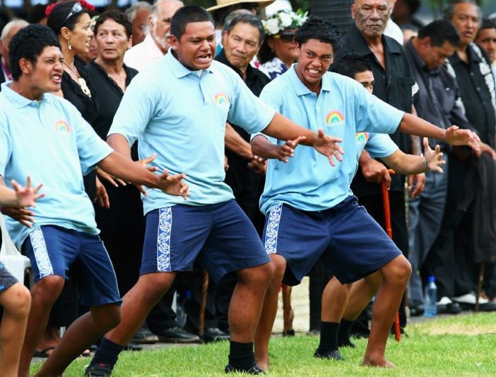 school kids perform haka