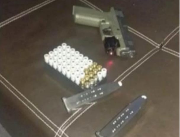 gun feat