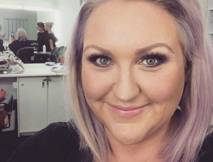 On Her Nitty Gritty Podcast Meshel Laurie Talks Tinder After Divorce