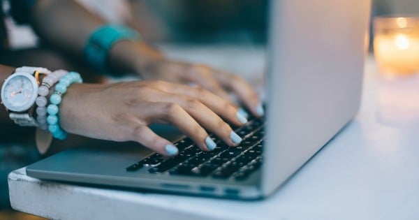 WomanAtComputerFeatFB