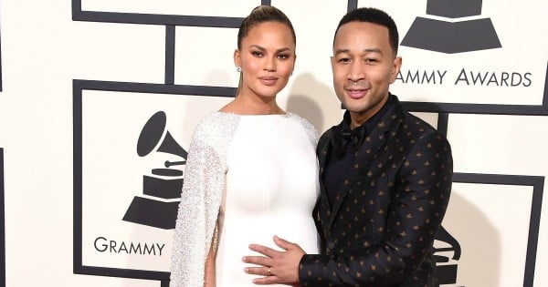 arrives at the The 58th GRAMMY Awards at Staples Center on February 15, 2016 in Los Angeles City.