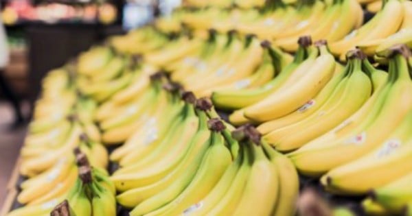 bananas image via iStock