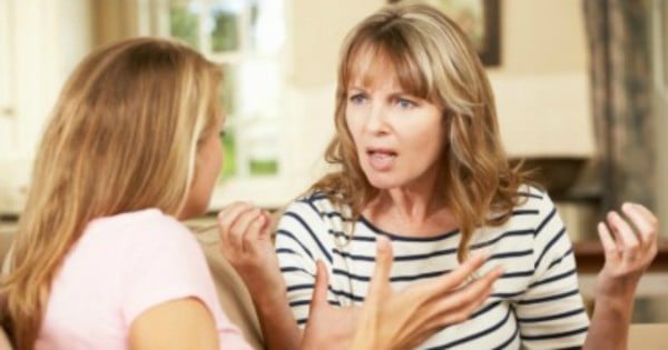 mother and daughter fighting