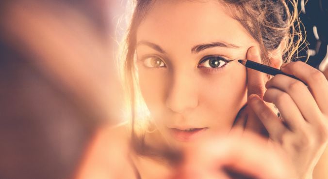 The Worst Makeup Habits According To Experts