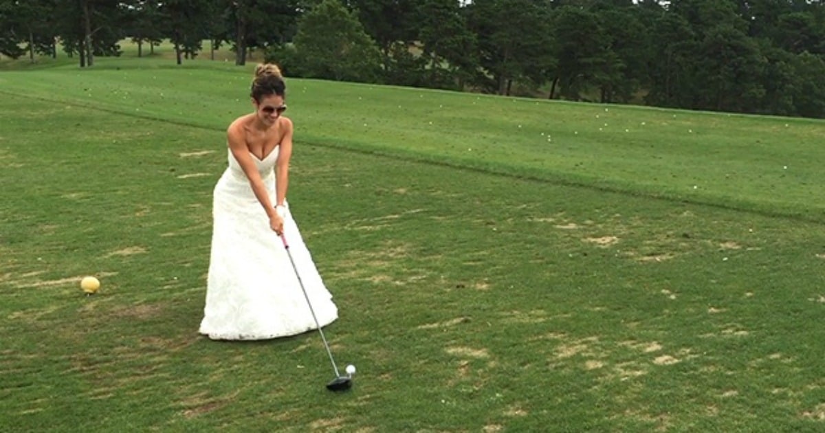 Samantha Burns wears wedding dress on every anniversary.