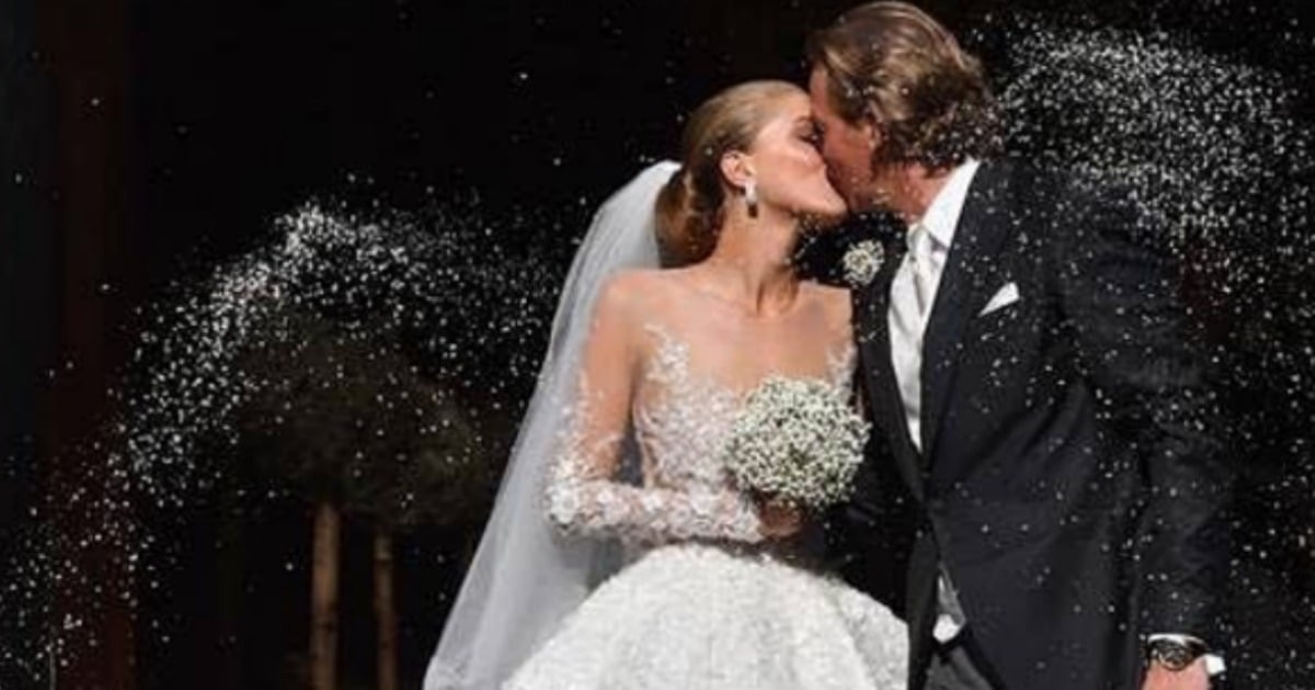 Grab Your Sunnies This What A 1 2 Million Dollar Wedding Dress