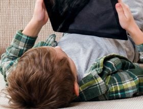 Is it okay to leave kids home alone for the whole school holidays