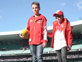 sydney swans fan commentated game for blind friend