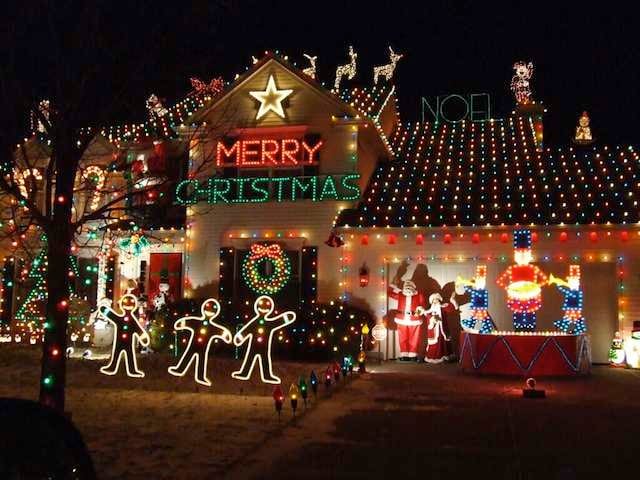 do not know when to put up christmas decorations do not know when to put up christmas decorations