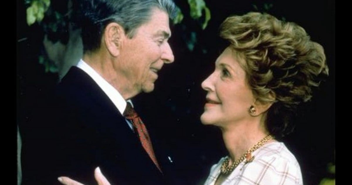 Former First Lady Nancy Reagan dead at 94.