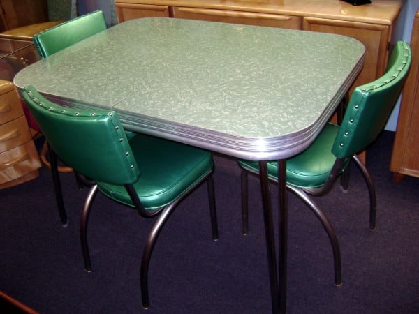 Chair And Tables 600x450 