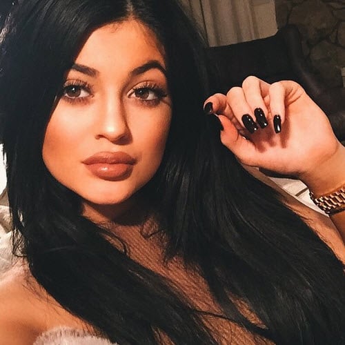 Kylie Jenner promotes her Cosmetics Gloss line in new video