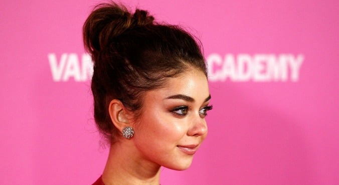 Modern Family Star Sarah Hyland Has Blonde Hair