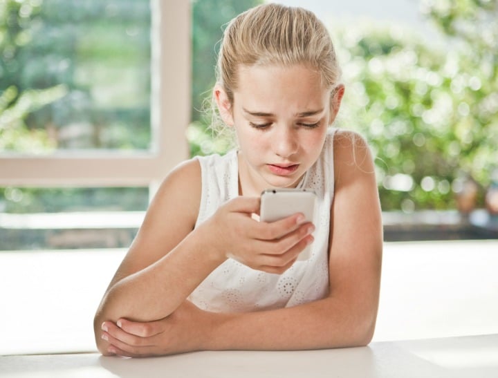 720px x 547px - Half of teen girls feel pressure to send nude photos.