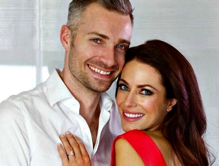 Home and Away star Esther Anderson is engaged.