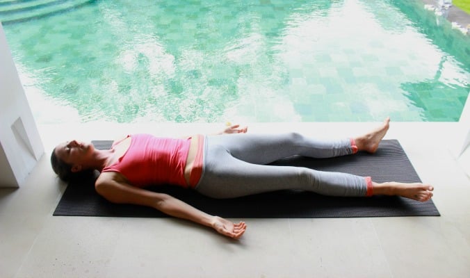 Girl Plays Sports Yoga Poses Pool Stock Photo 605926535 | Shutterstock