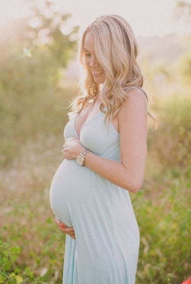 How to take a baby bump picture for the most perfect pregnancy album.
