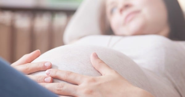things pregnant women should avoid