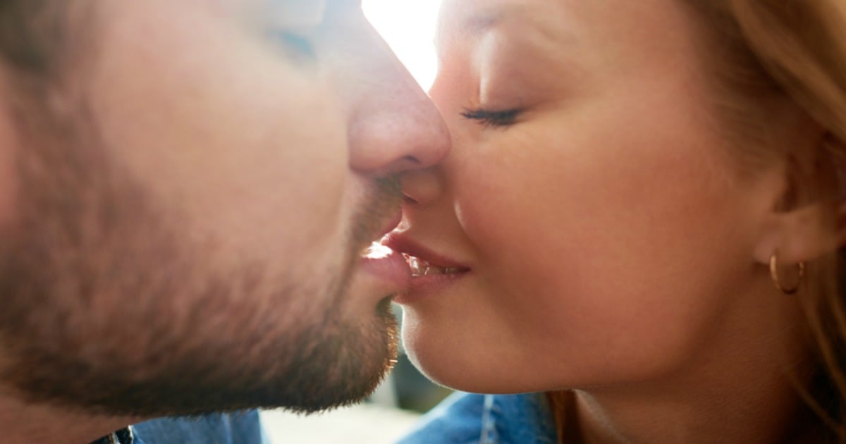 husband Lip kiss women à®à¯à®à®¾à®© à®ªà® à®®à¯à®à®¿à®µà¯
