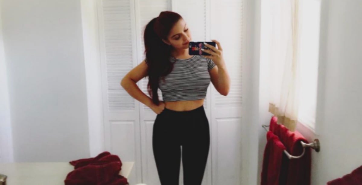 Why does Ariel Winter braless make the news? Let's reassess.