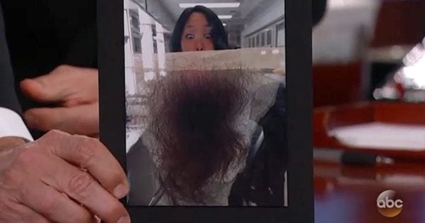 Natural Hairy Teen Pussy - Jennifer Connelly shows vagina wig to Jimmy Kimmel audience
