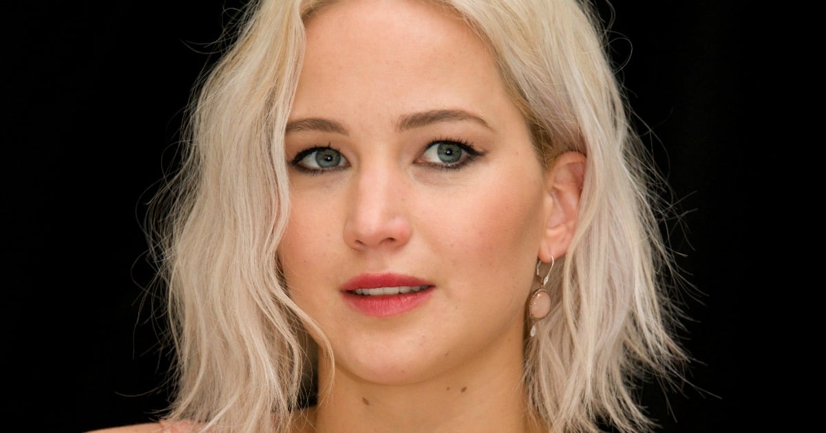 jennifer lawrence bridesmaid