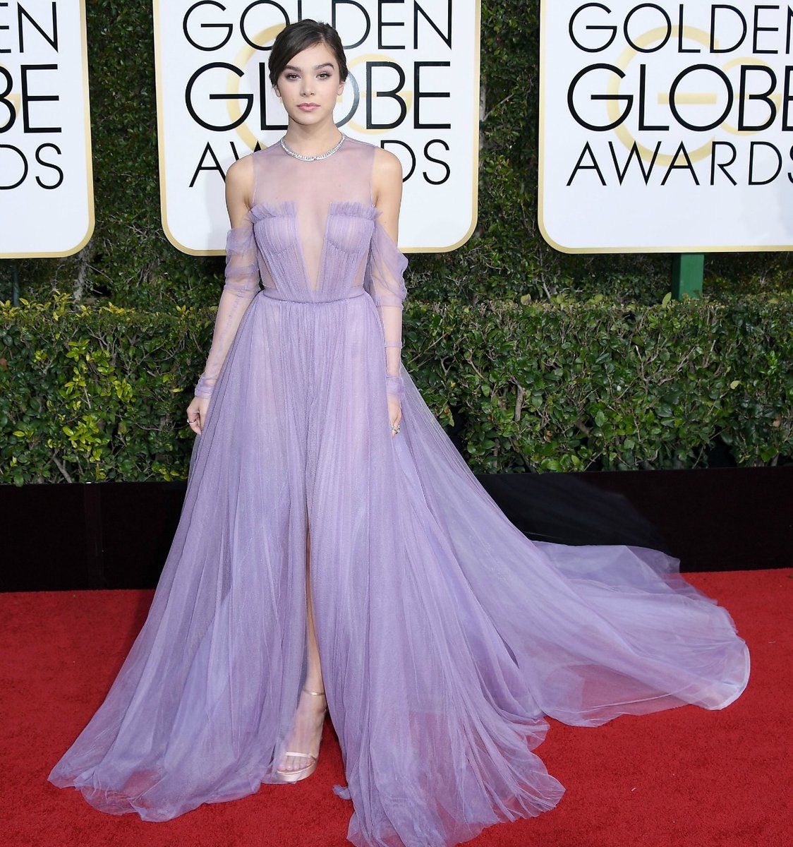 All the stunning dresses from the Golden Globes 2017.