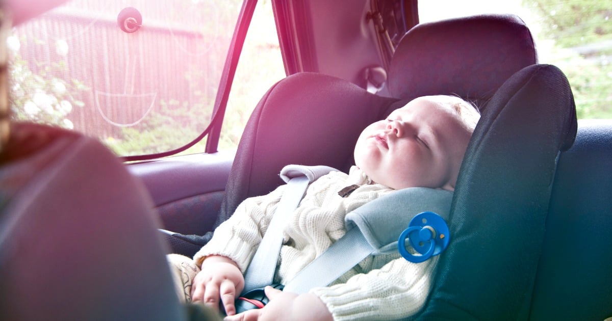 mother handed note about car aircon