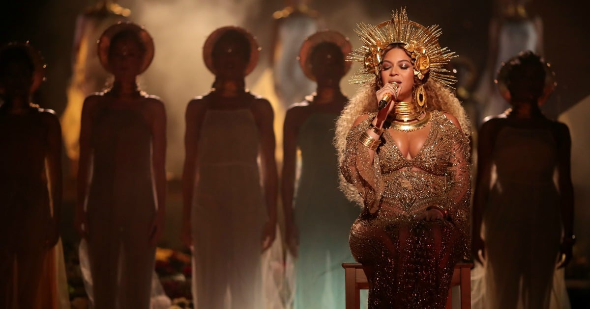 62 thoughts I had while watching Beyonce's Grammys performance.