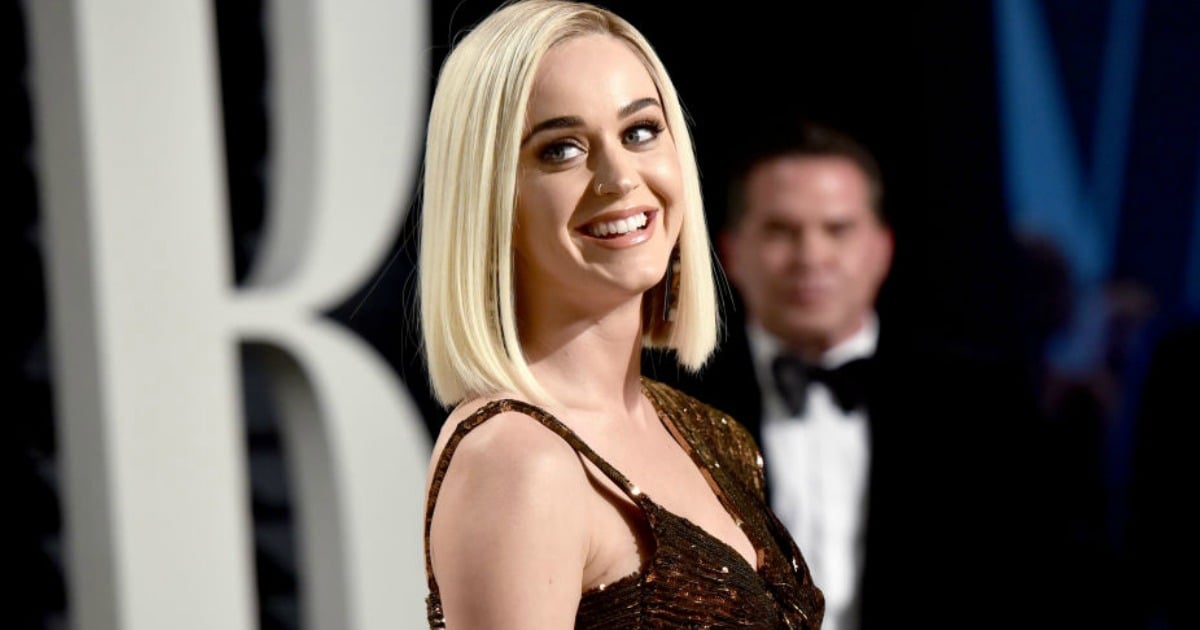 Katy Perry has set the record straight about her split from Orlando Bloom.