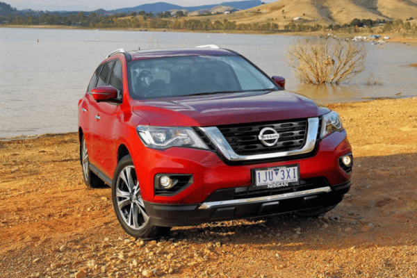 nissan pathfinder review 2017
