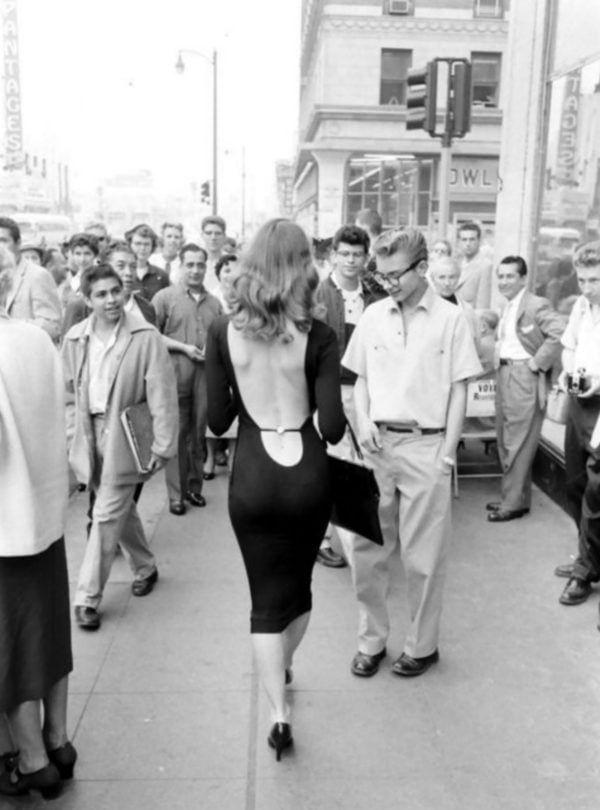 Vikki Dougan backless dress photo that changed fashion.