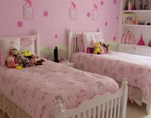 Mum Finds Live Stream Of Daughters Bedroom Online After Hacking