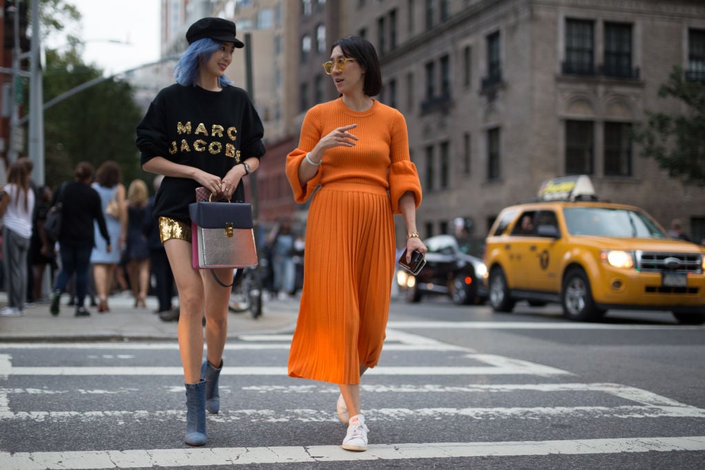 45 really good photos of 2017's New York Fashion Week street style looks.