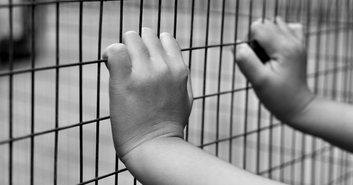 KÃ©ptalÃ¡lat a kÃ¶vetkezÅre: âchild prisonâ