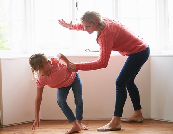 smacking children mum child daughter punishment