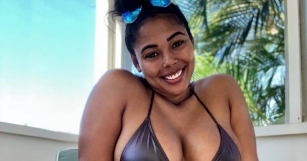 Model Tabria Majors Images Stolen By Photoshop App