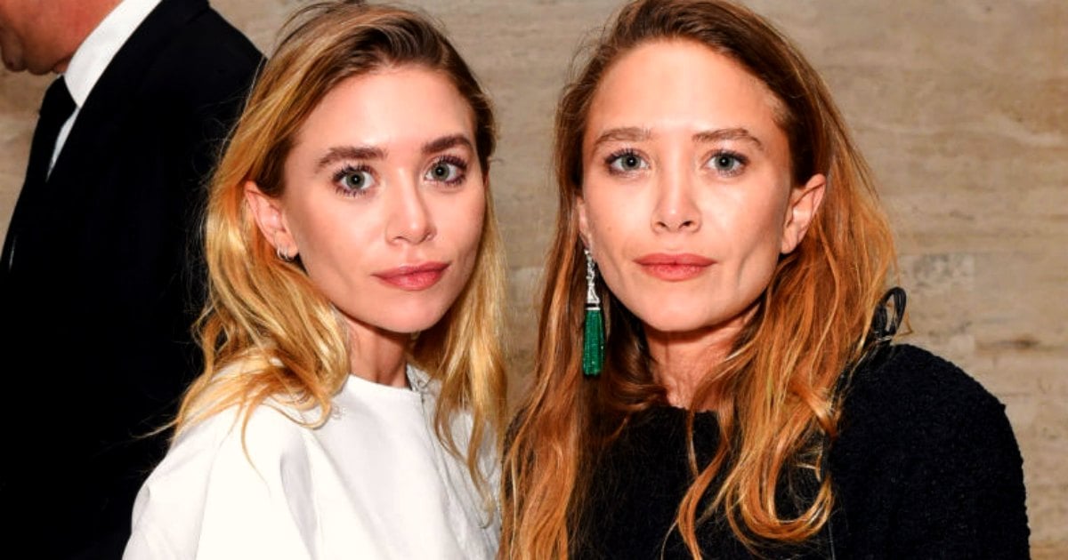 Mary-Kate and Ashley Olsen twin language at New York Fashion Week.