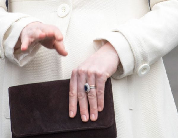 kate middleton fingers