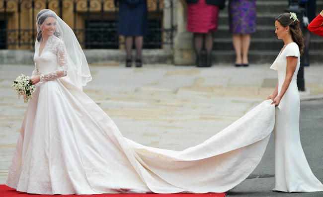 Duchess-of-Cambridge-Kate-Middleton-and-pippa-middleton