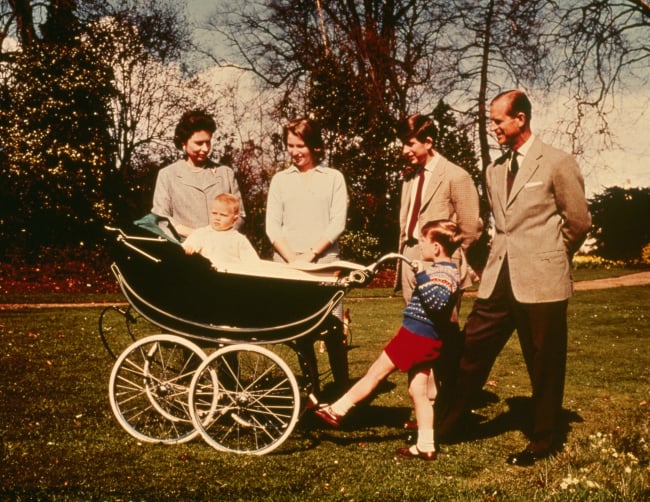 silver cross pram royal family