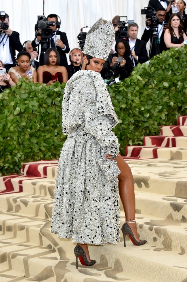 Rihanna just channelled the Pope at the Met Gala. Because, of course.