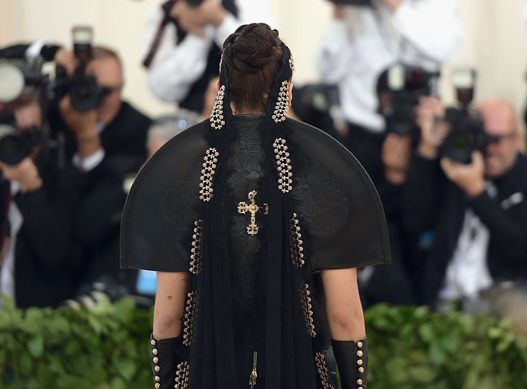 met gala 2018 head pieces